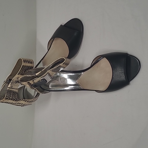 Michael Kors Women's Sandal - Picture 10 of 10